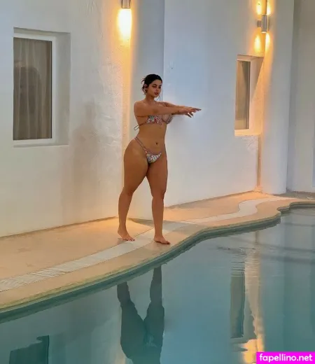 Olenia Caymares OnlyFans Thumbnail #Q4WQfKYqFY