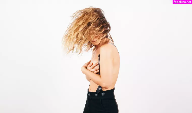 Olesya Rulin OnlyFans Thumbnail #iCpC35doqg