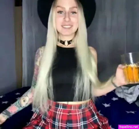 Olga Kulaga OnlyFans Thumbnail #LGvC8oshFj