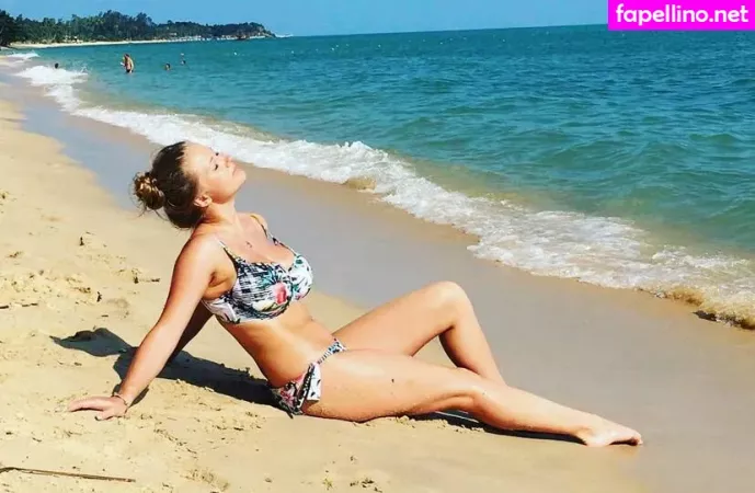 Olga Velichko OnlyFans Thumbnail #9zwAY87Jay