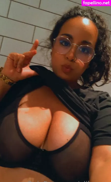 Olilagrey OnlyFans Thumbnail #jUrDkjgP2r