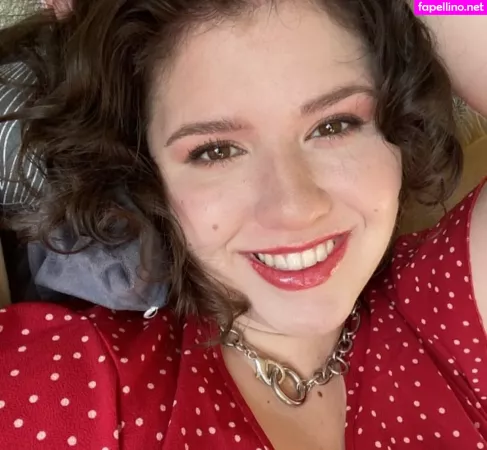 Olive Apple OnlyFans Thumbnail #UmJl4NCFND