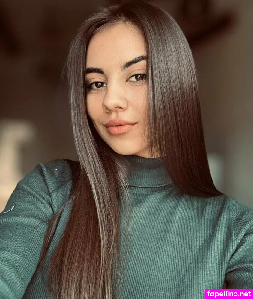 Olive_flirt, olive_liverr Nude Leaked OnlyFans Photo #DwrZvo5MD1