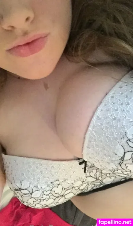 Olivemartinixxx OnlyFans Thumbnail #C4NCTqluy2