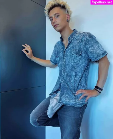 Olivercolt OnlyFans Thumbnail #hHKV4bAqOs