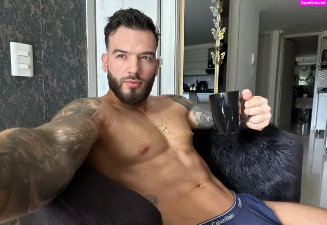Olivercolt OnlyFans Thumbnail #pnr4S3s8Zy