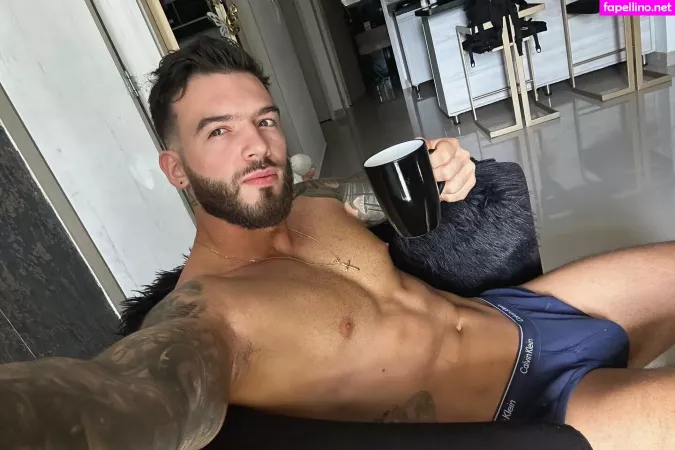 Olivercolt OnlyFans Thumbnail #uS4xPkfG7T