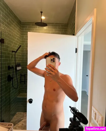 Oliversummer OnlyFans Thumbnail #OIoWLjWf5V