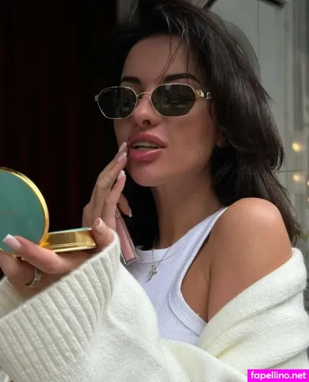 Olivi Star OnlyFans Thumbnail #2HAtbu8hQR