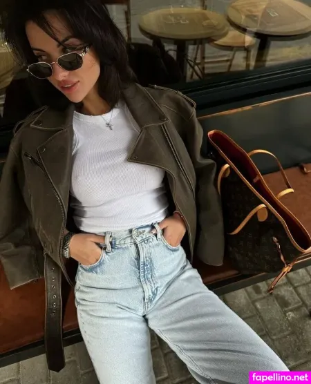 Olivi Star OnlyFans Thumbnail #BlM4W4BJPj