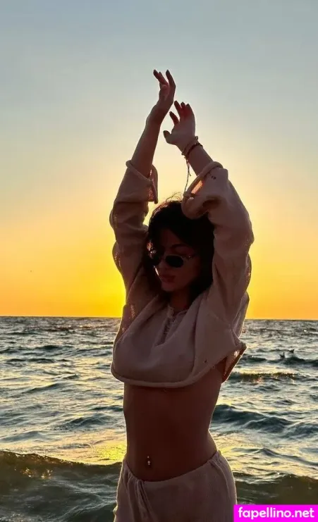 Olivi Star OnlyFans Thumbnail #Y9wd8EEnWl