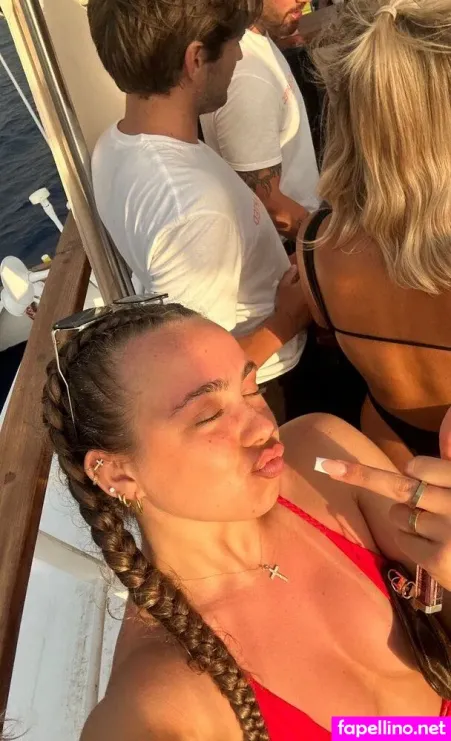 Olivia Alex OnlyFans Thumbnail #2sV6s2bq9p