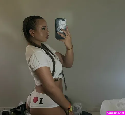 Olivia Alex OnlyFans Thumbnail #5a3IY2Ujoa