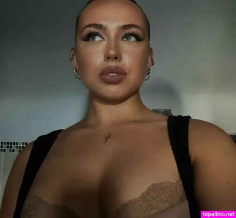 Olivia Alex OnlyFans Thumbnail #aAuc6lcRyB