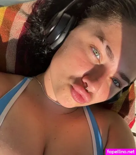 Olivia Boeyink OnlyFans Thumbnail #hBAS3P8a4y