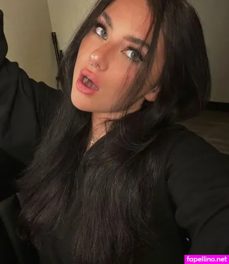 Olivia Boeyink OnlyFans Thumbnail #uPD3iyKti7