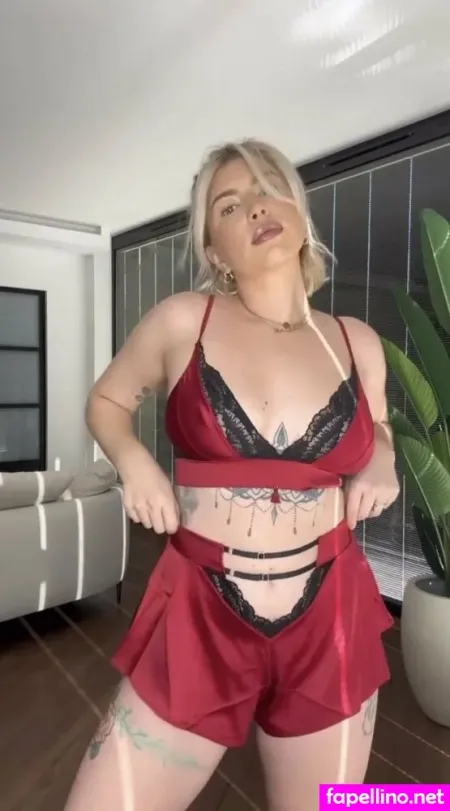 Olivia Bowen OnlyFans Thumbnail #NIcBQH3zbY