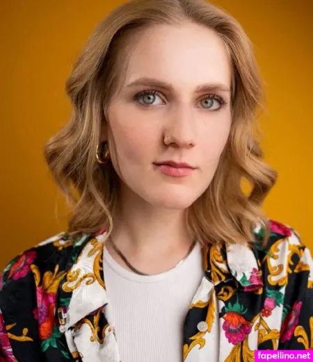 Olivia Carter Main Profile Photo