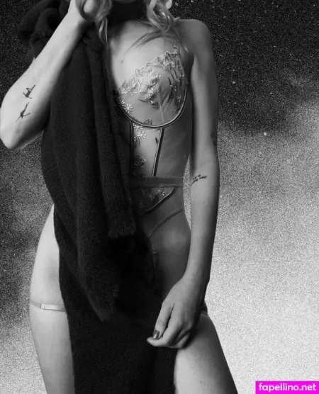 Olivia Carter OnlyFans Thumbnail #nh8kHcSvPy