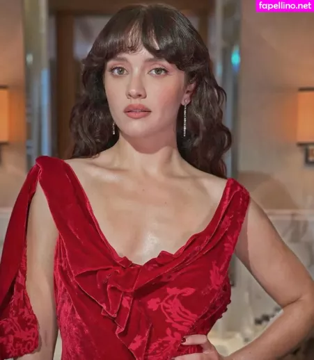Olivia Cooke OnlyFans Thumbnail #qgPBSJ4ex5