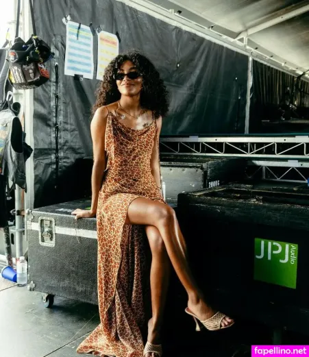 Olivia Dean Main Profile Photo