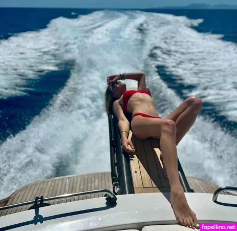 Olivia Flowers OnlyFans Thumbnail #ZQZg9sGb5t