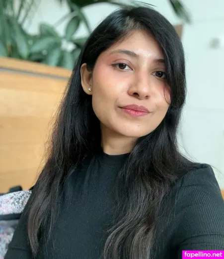 Olivia Ghoshal OnlyFans Thumbnail #IFXsTyIKS8