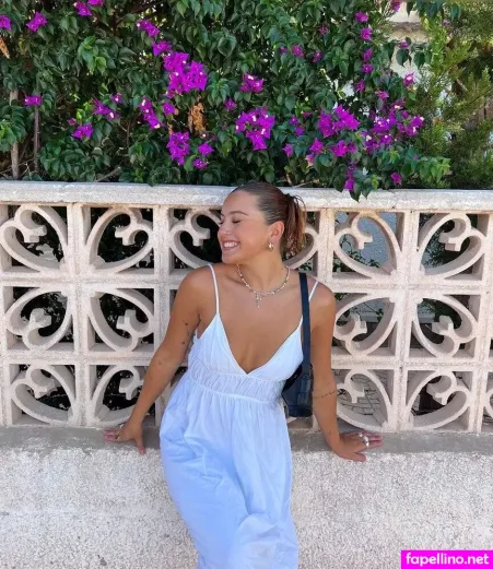 Olivia Grace Herring OnlyFans Thumbnail #OUyojZ1FLm