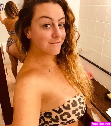 Olivia Grace Shanahan OnlyFans Thumbnail #B8WUoffN79