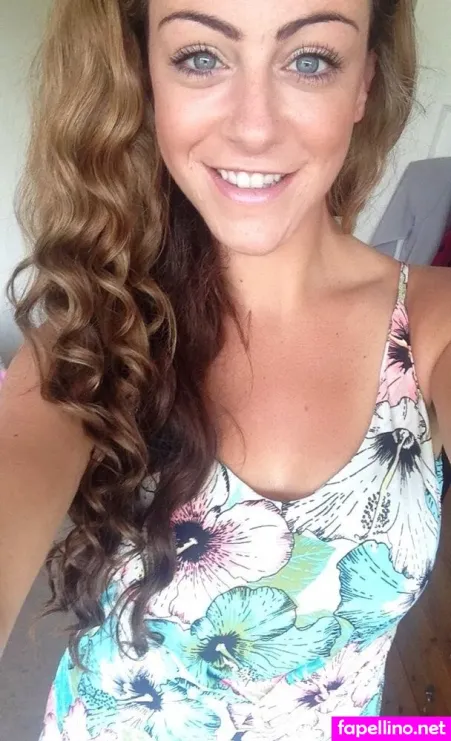 Olivia Grace Shanahan OnlyFans Thumbnail #MtJ57HeH8O