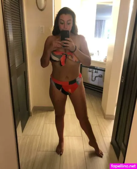 Olivia Grace Shanahan OnlyFans Thumbnail #YyNlBxpfIP