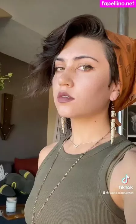 Olivia Graves OnlyFans Thumbnail #E4fQfSZa4w