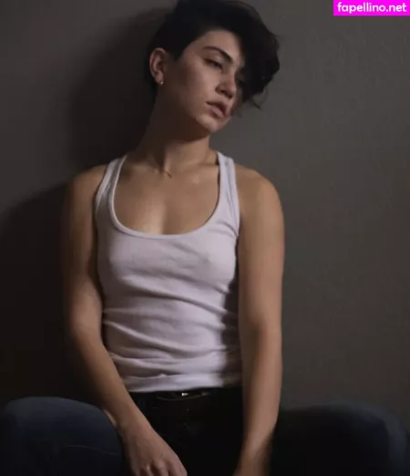 Olivia Graves OnlyFans Thumbnail #qFa4pLM1kO