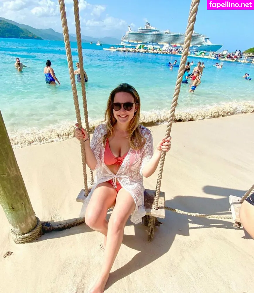 h.olivia.h, thee_olivia Nude Leaked OnlyFans Photo #TtDPkUB7d8