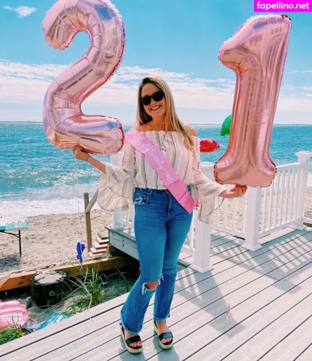 Olivia H OnlyFans Thumbnail #t8AyofHh4x