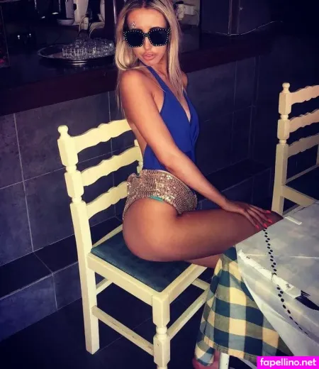 Olivia Hogg OnlyFans Thumbnail #NKglmqSmas