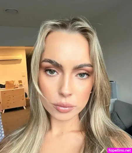 Olivia Hollands OnlyFans Thumbnail #GOI0i8NhQR