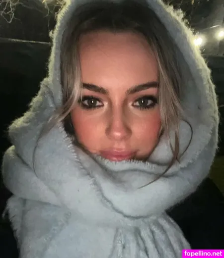 Olivia Hollands OnlyFans Thumbnail #Pwys4v5WON