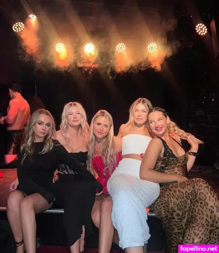 Olivia Hollands OnlyFans Thumbnail #izlVb01QgZ