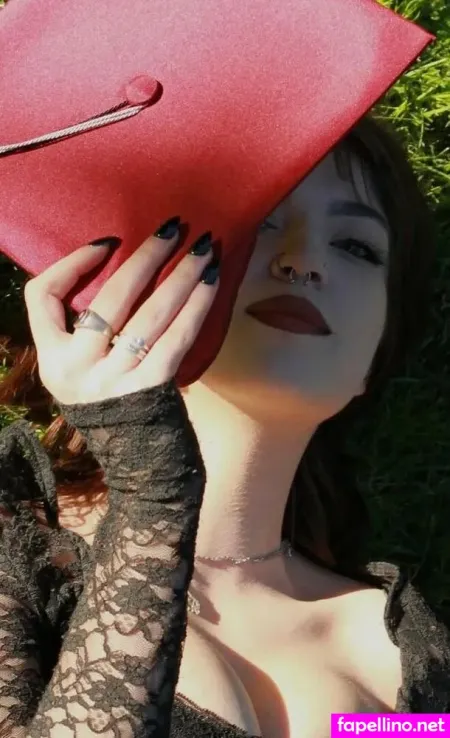 Olivia Kirsch OnlyFans Thumbnail #AkMDVNXwGC