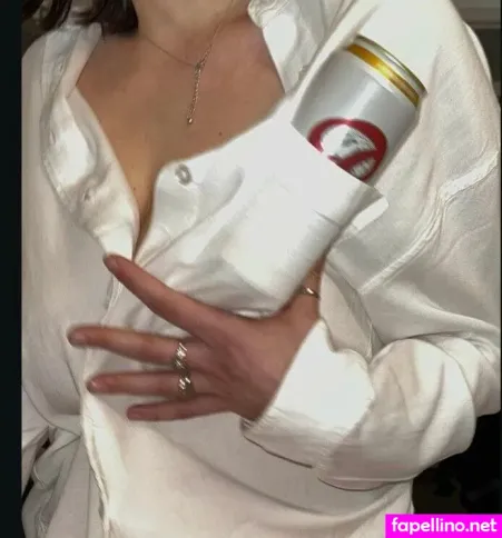 Olivia Kirsch OnlyFans Thumbnail #B3nfbrkWIF