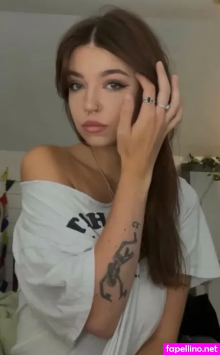 Olivia Kirsch OnlyFans Thumbnail #PDn6gCxJXY