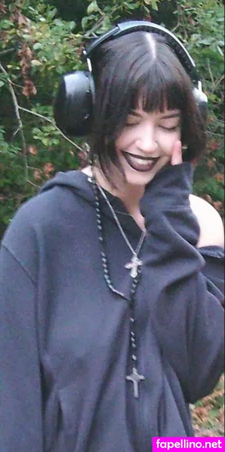 Olivia Kirsch OnlyFans Thumbnail #UWFcJivNSo