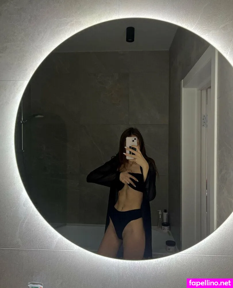 livmanni, olivia_lemni Nude Leaked OnlyFans Photo #dc93CrrnNi