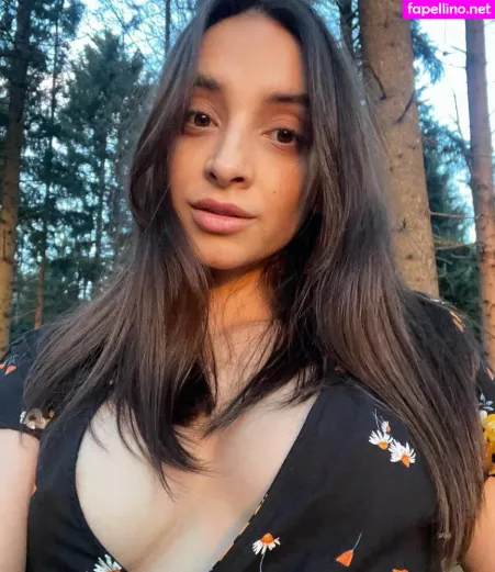 Olivia Linz OnlyFans Thumbnail #jfSDU54M27