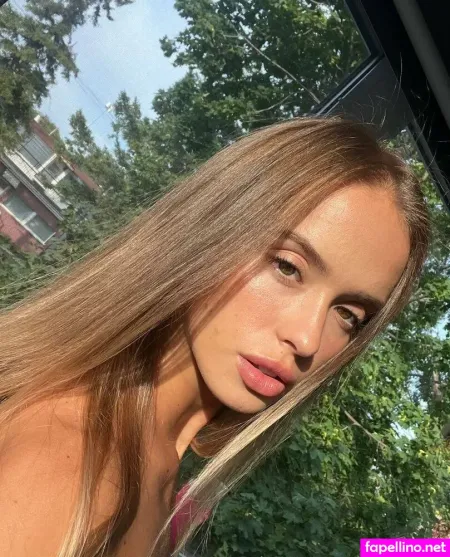 Olivia Livy OnlyFans Thumbnail #9IiyEa5nBx