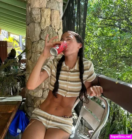 Olivia Neill OnlyFans Thumbnail #hSoyNLJrO1