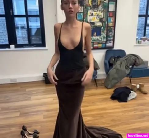 Olivia Neill OnlyFans Thumbnail #obfFJy5js6