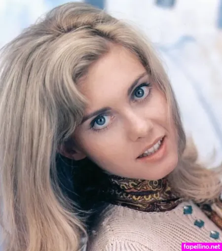 Olivia Newton John OnlyFans Thumbnail #fZfTdn2shu