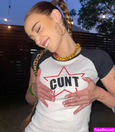 Olivia O Brien OnlyFans Thumbnail #k9DXR40iei